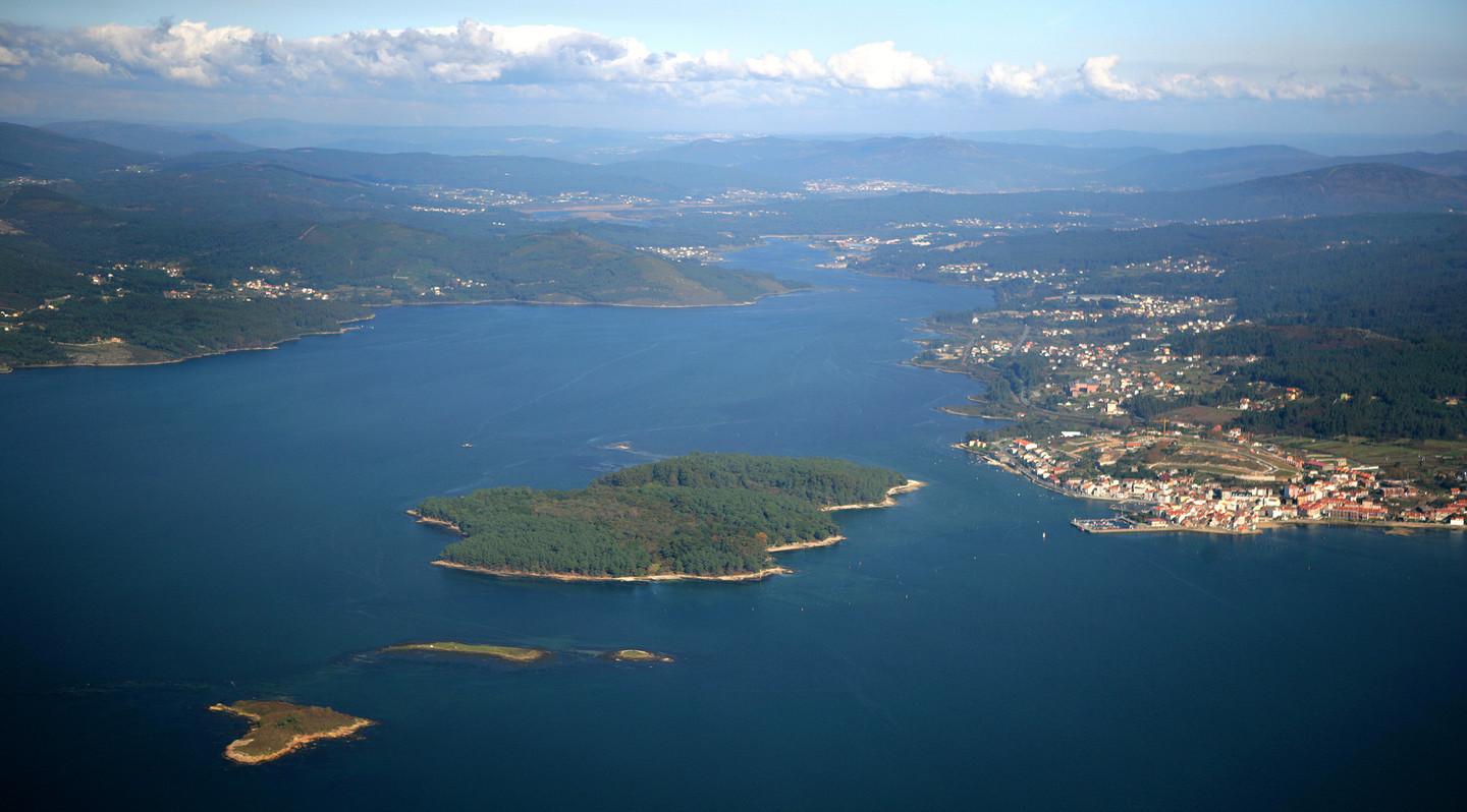 Isla de Cortegada en la ría de Arousa