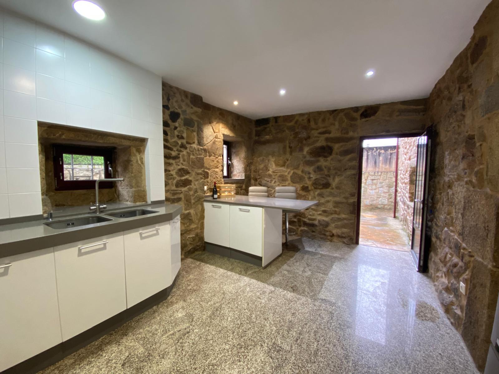 Cocina completa Casa vacacional Rías Baixas